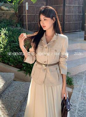 秀熙熙2026春季白标气质纯色天丝麻外套潮复古老钱风外套女86125