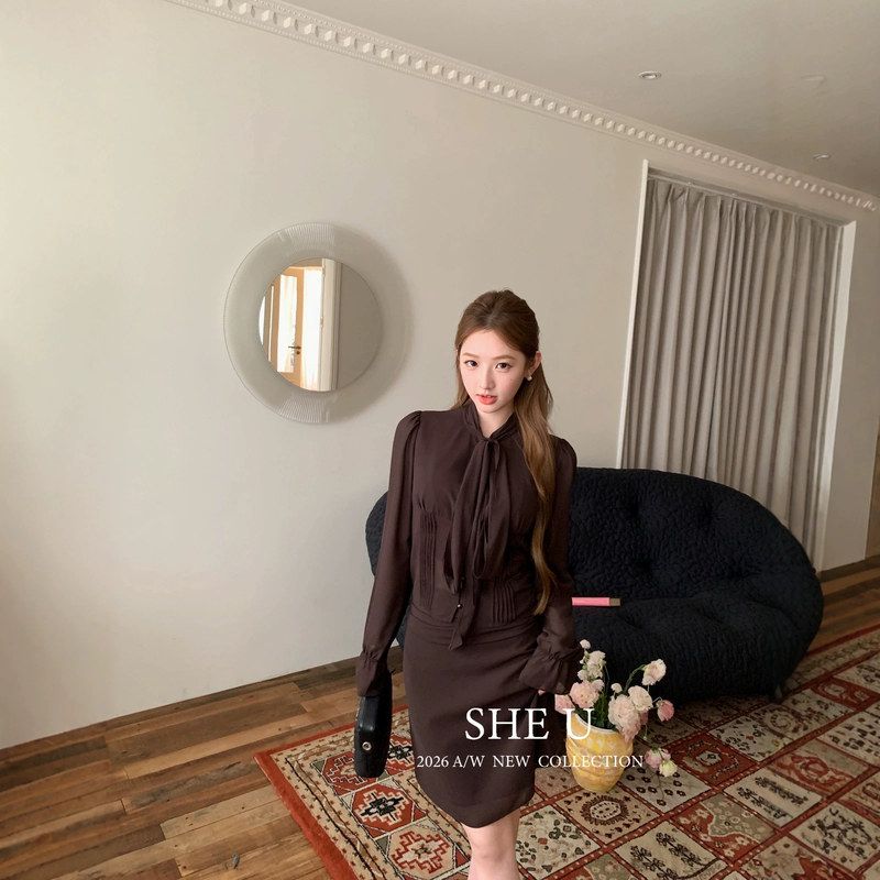 SHE十三行法式千金风性感包臀裙