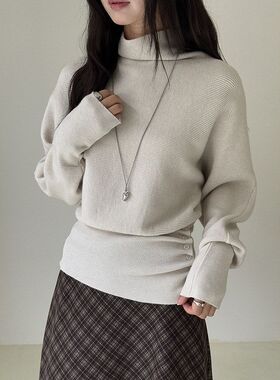 【简爱乐章】歌铭不规则纽扣收腰半高领针织衫冬季套头毛衣J821C