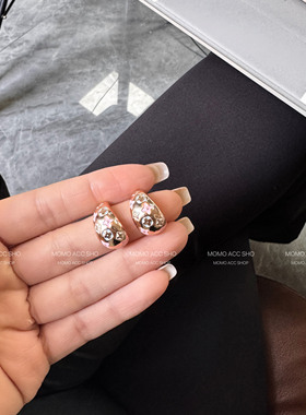 050新款法式简约气质高级耳饰