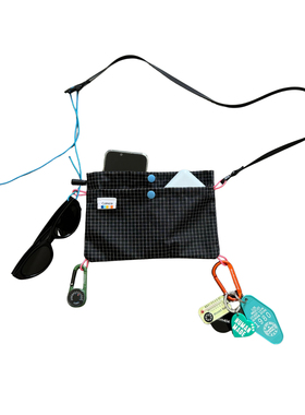 1S机能风斜挎包潮流户外防水山系户外露营徒步骑行蝴蝶包gorpcore