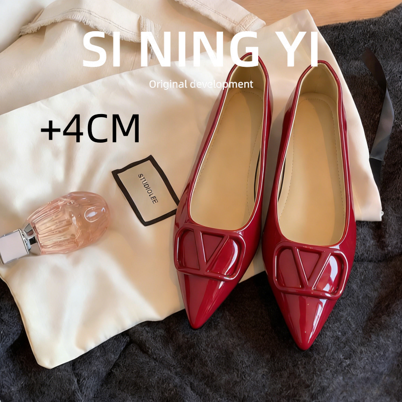 内增高小个子尖头单鞋女2026新春秋法式V扣平底漆皮亮面浅口百搭,女鞋,浅口单鞋,淘宝优惠券,粉丝福利购,淘宝优惠卷