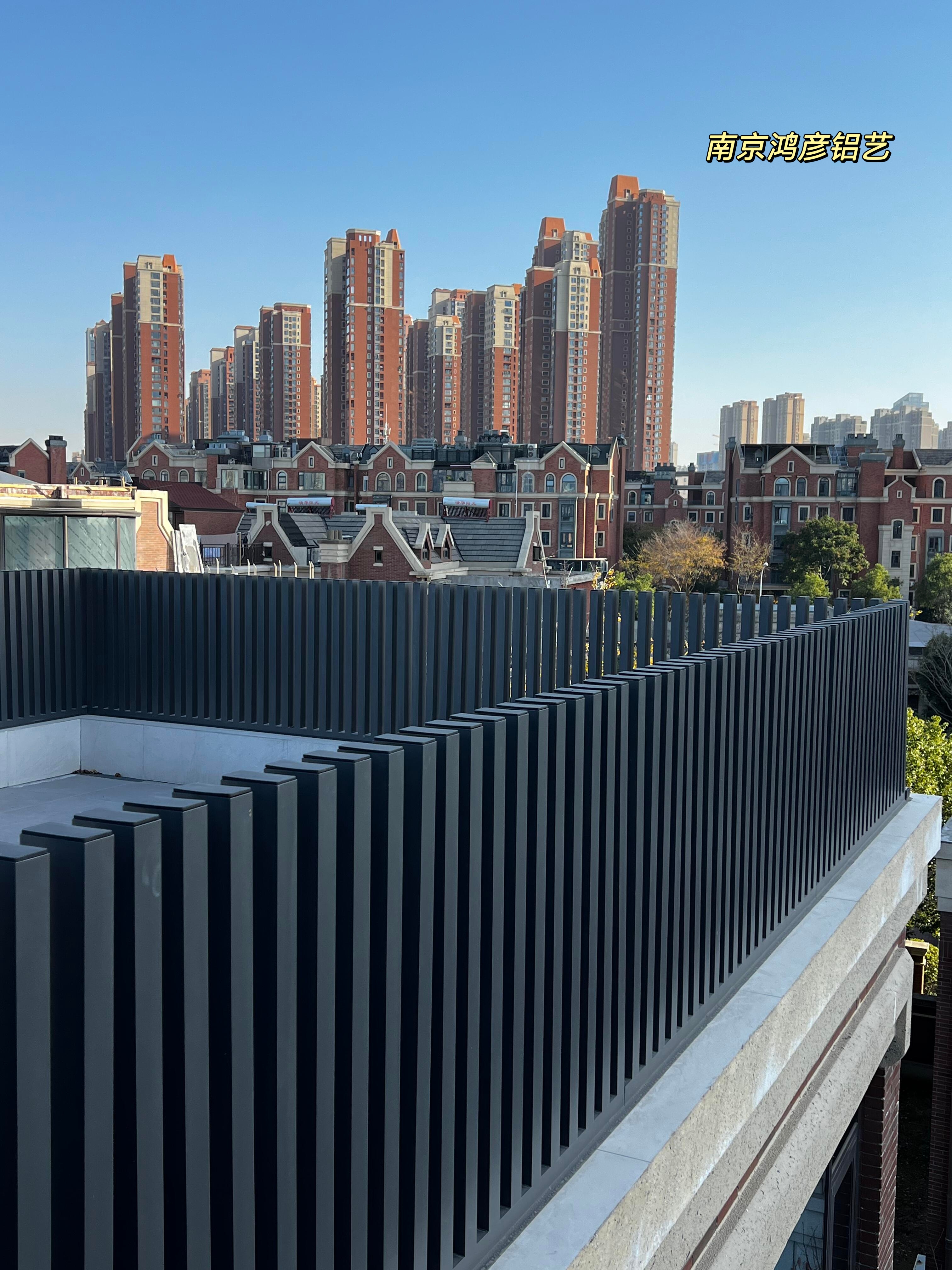无立柱极简铝合金围栏无边框铝合金围栏加粗加厚金属栅栏南京厂家