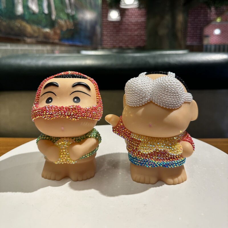 贴钻小新存钱罐装饰卡通米奇