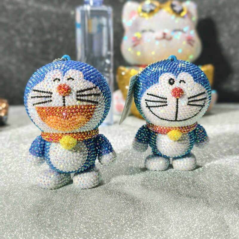 钥匙扣挂件机器猫叮当猫贴钻DIY
