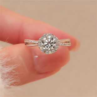 新款 莫桑石戒指钻戒女指环S925纯银18K白金铂金情侣对戒灿若星辰