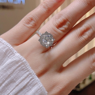 正品 925纯银镀18K白金铂金仿真钻婚戒 莫桑石钻戒海瑞方包戒指女款