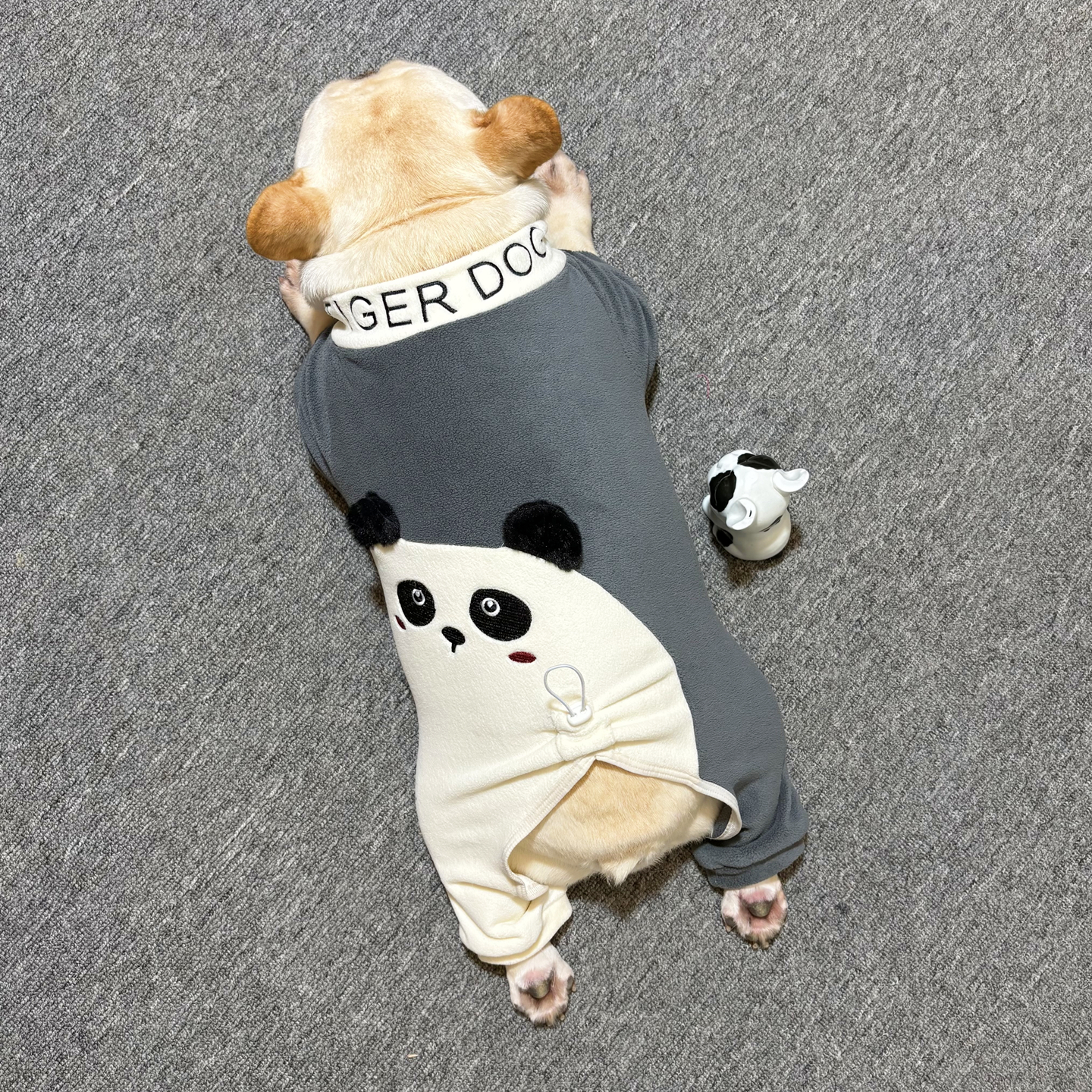 法斗巴哥护肚四脚衣加厚狗狗衣服