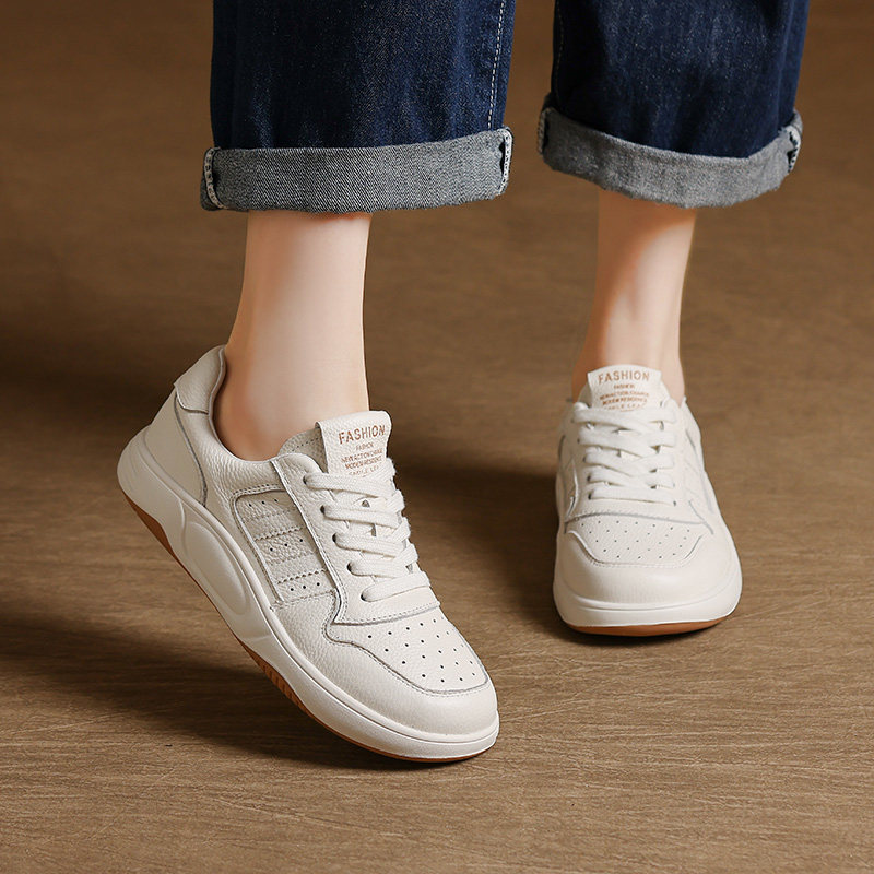 头层牛皮软底小白鞋女2026春秋新款休闲百搭单鞋复古运动皮面板鞋