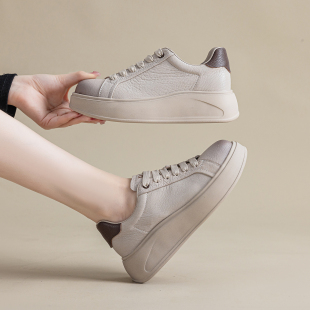 头层牛皮复古小白鞋女2025秋冬百搭轻便软底不累脚运动休闲板鞋女
