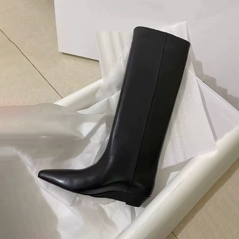 黑色尖头骑士高筒靴女秋冬新款图片