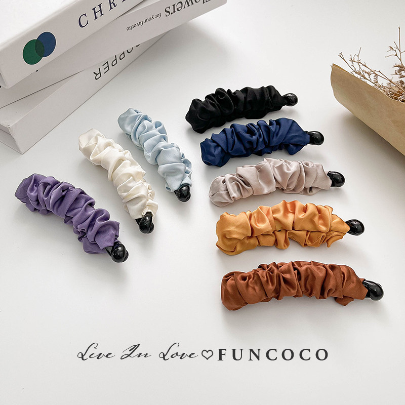 FUNCOCO丝质布艺简约气质香蕉夹图片