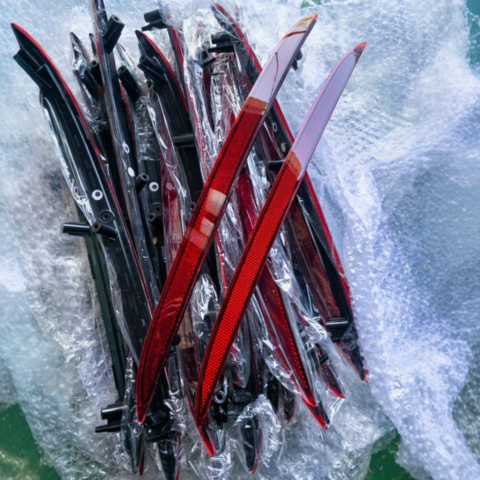 适配飞凡F7后杠灯防追尾灯