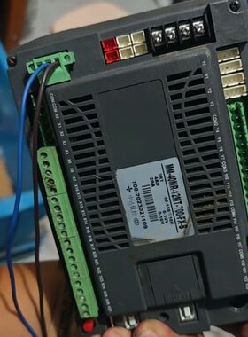 议价中达优控触摸屏，型号：MN-40NR-12MT-700-FX可维修
