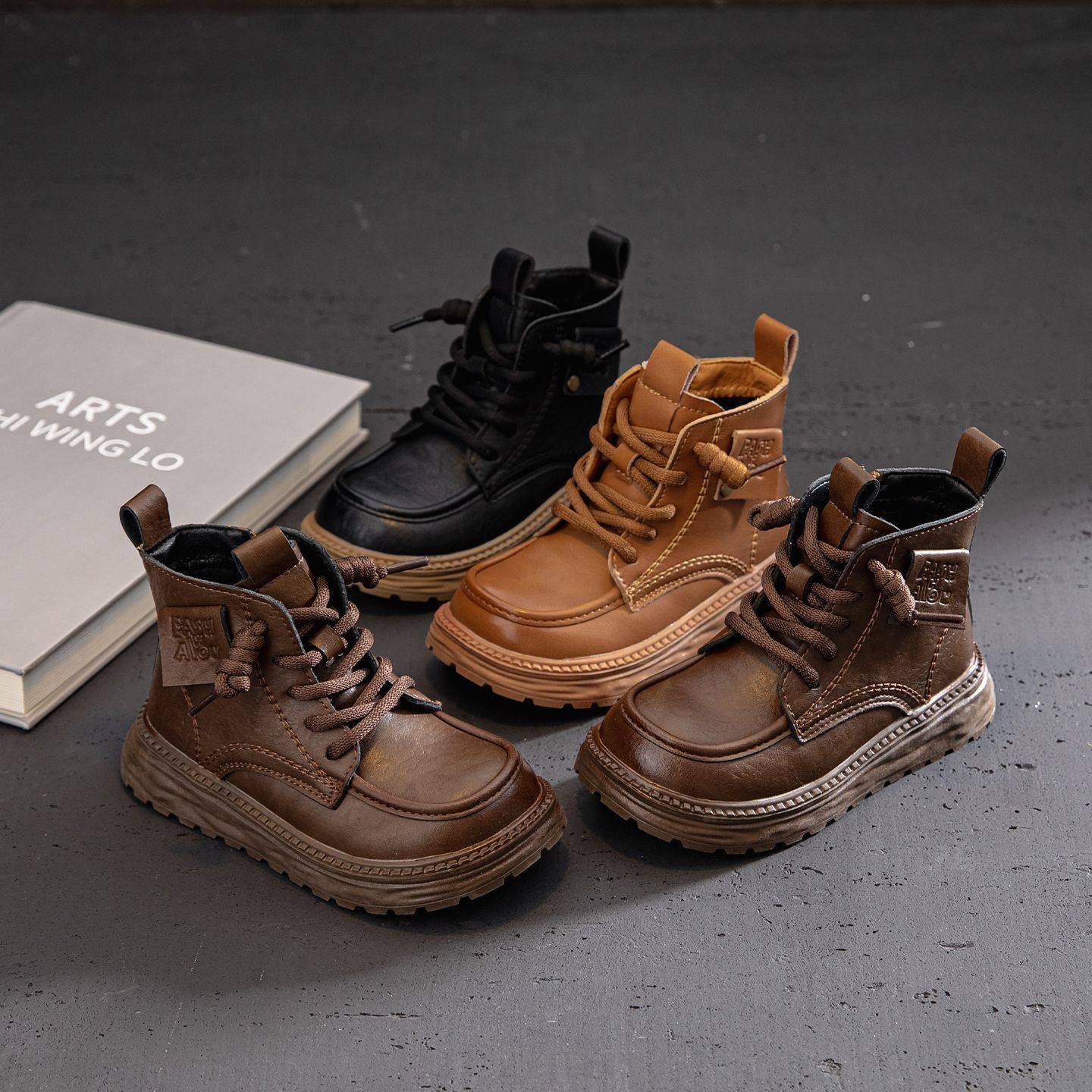 儿童加绒马丁靴2025冬季男童棉鞋保暖短靴女童英伦风复古软底防滑