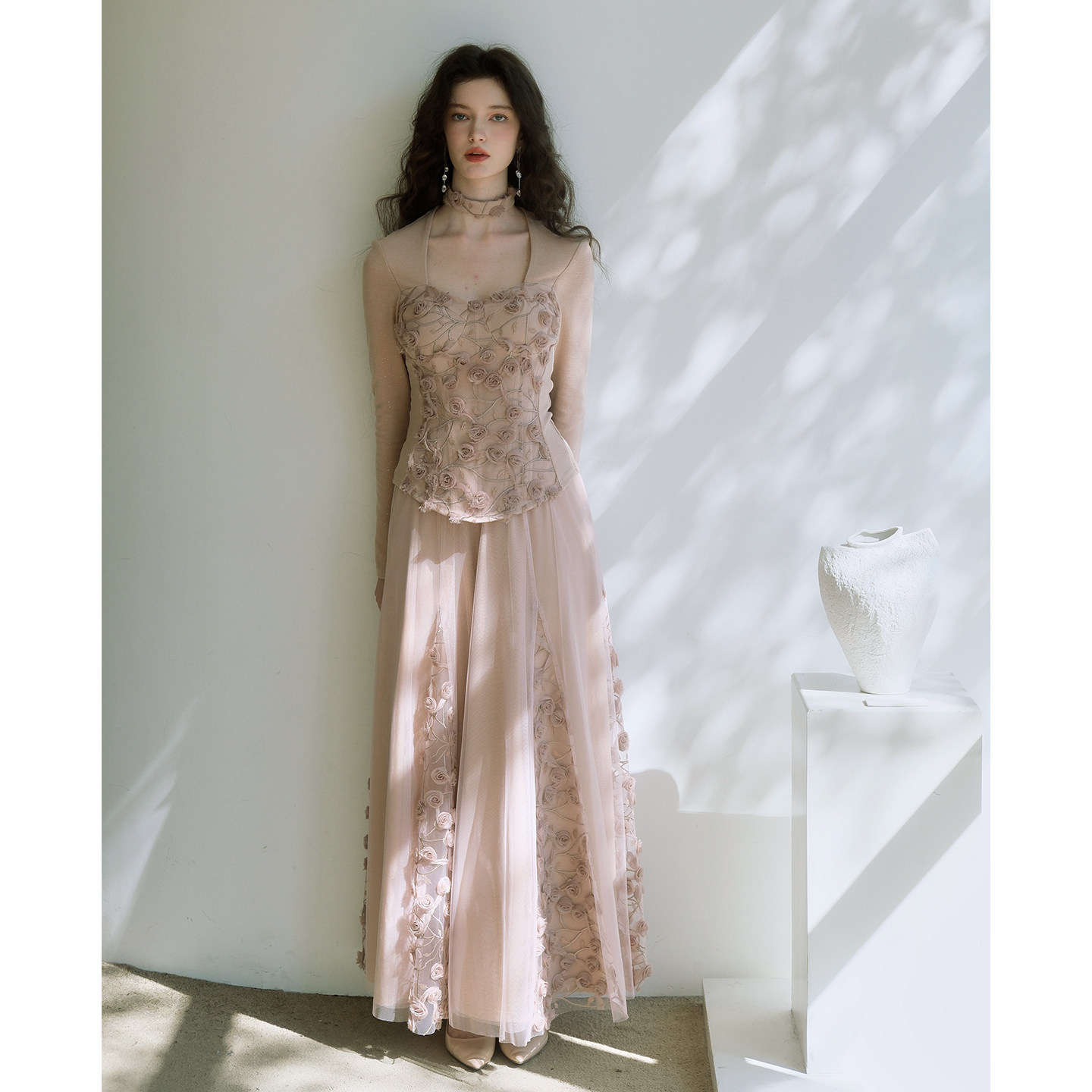 彼得潘大叔《爱意微醺》立体花装饰鱼骨线修身上衣优雅网纱半裙,女装/女士精品,时尚套装,淘宝优惠券,粉丝福利购,淘宝优惠卷