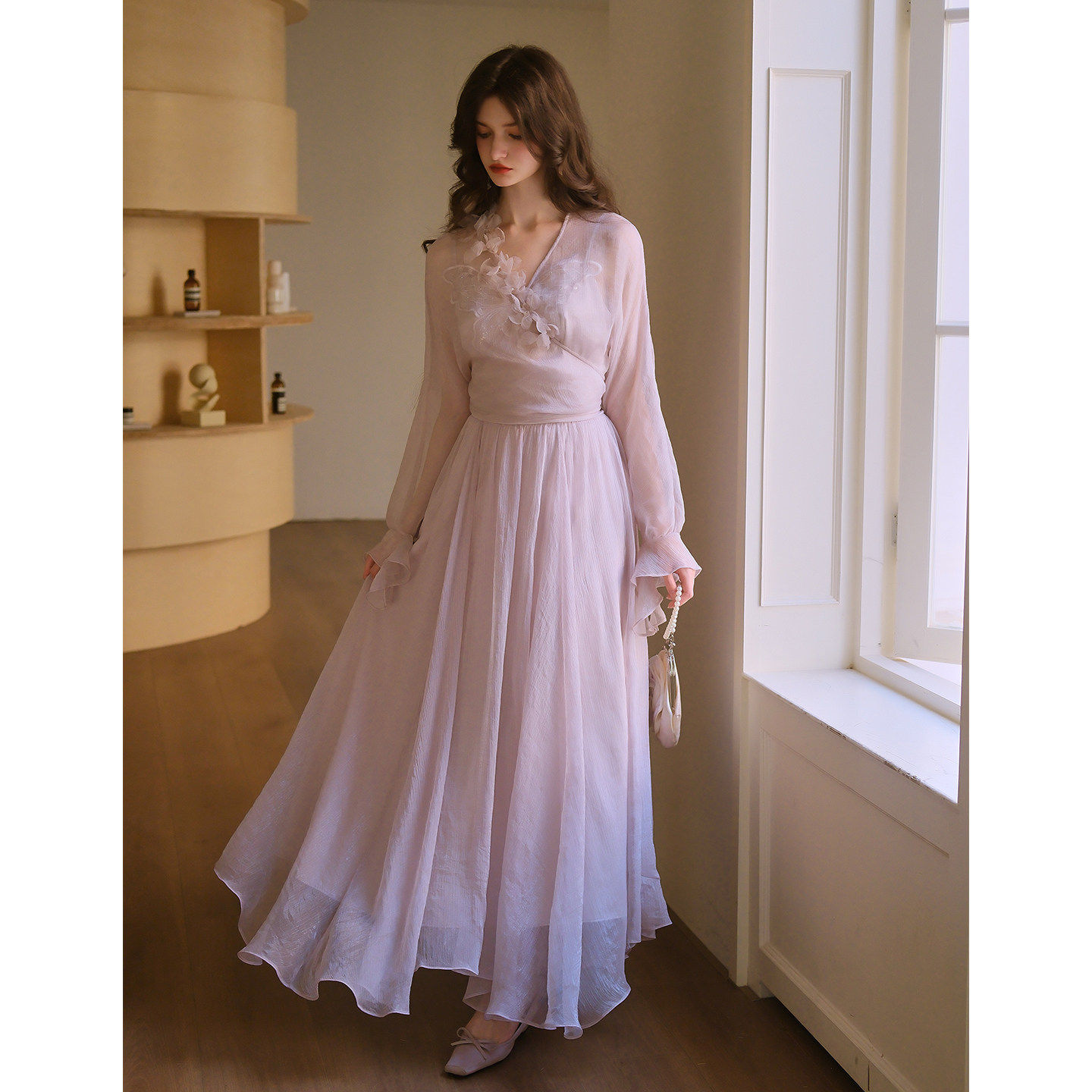 彼得潘大叔《铃兰序》立体花腰间系带上衣大蝴蝶装饰吊带连衣裙两