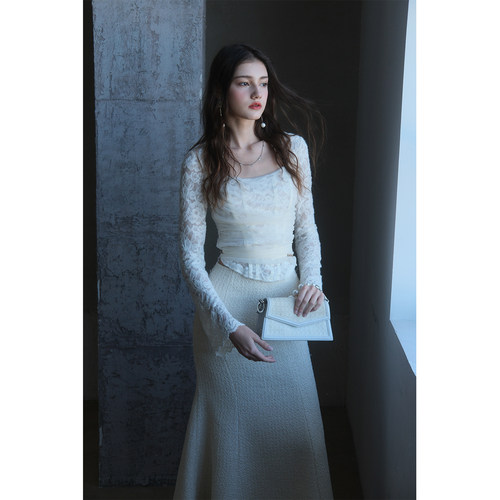 彼得潘大叔《银座丝语》法式鱼骨线修身蕾丝上衣舒适后拉链半裙