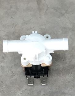 塑料电磁阀 电控水阀门进出口外经12毫米 电磁开关阀放水阀无压阀