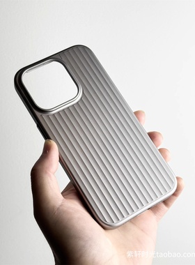 瓦楞纹硬壳适用iQOO15/13/12钛灰色vivoX200promini手机壳x300金属质感x100ultra磨砂防指纹全包大孔超薄散热