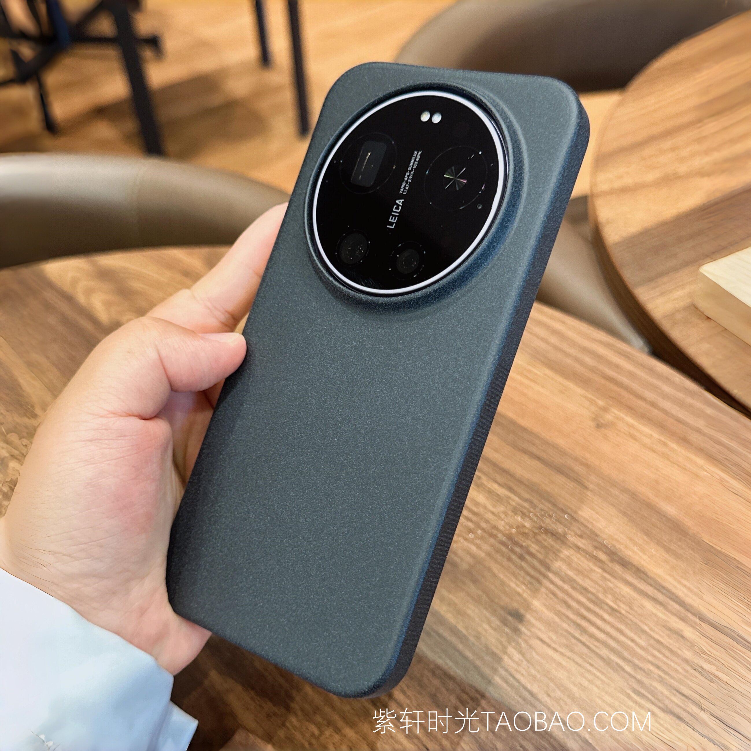 高级黑色岩沙磁吸充电适用小米17Ultra手机壳17至尊版17promax红米K90promax防指纹独立按键轻奢简约全包防摔