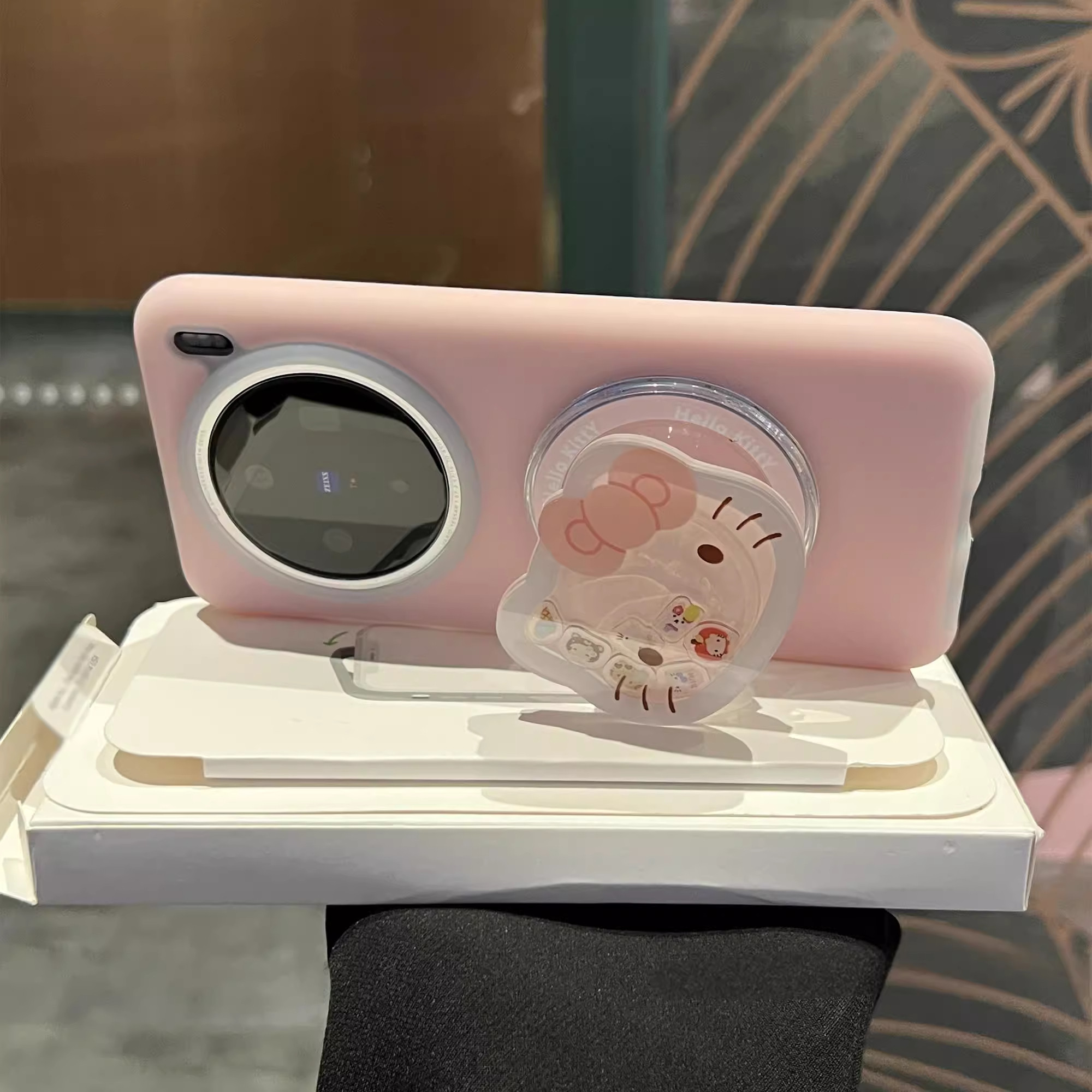 粉色KT猫摇摇乐磁吸支架适用小米15Ultra手机壳K80红米k70至尊版14液态硅胶15pro仙女13果冻耐脏防摔韩系ins