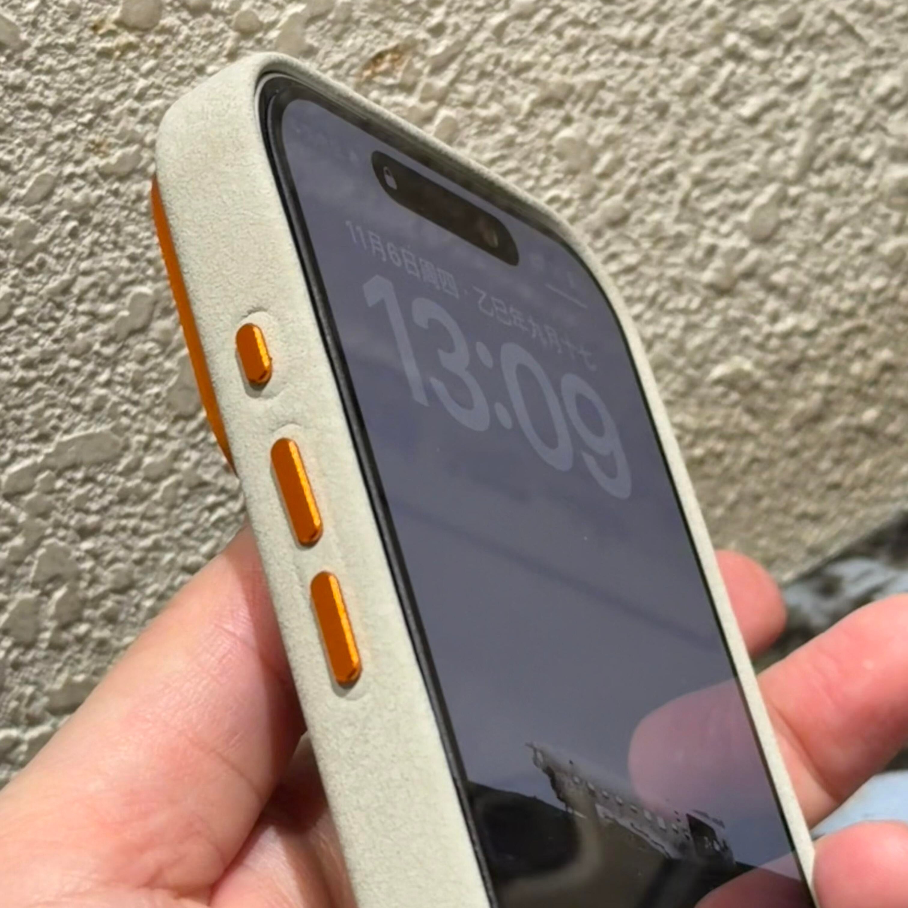 高档皮质撞色细圈磁吸充电适用iPhone16promax苹果17pro手机壳15小米14pro金属独立按键亲肤感防指纹全包防摔