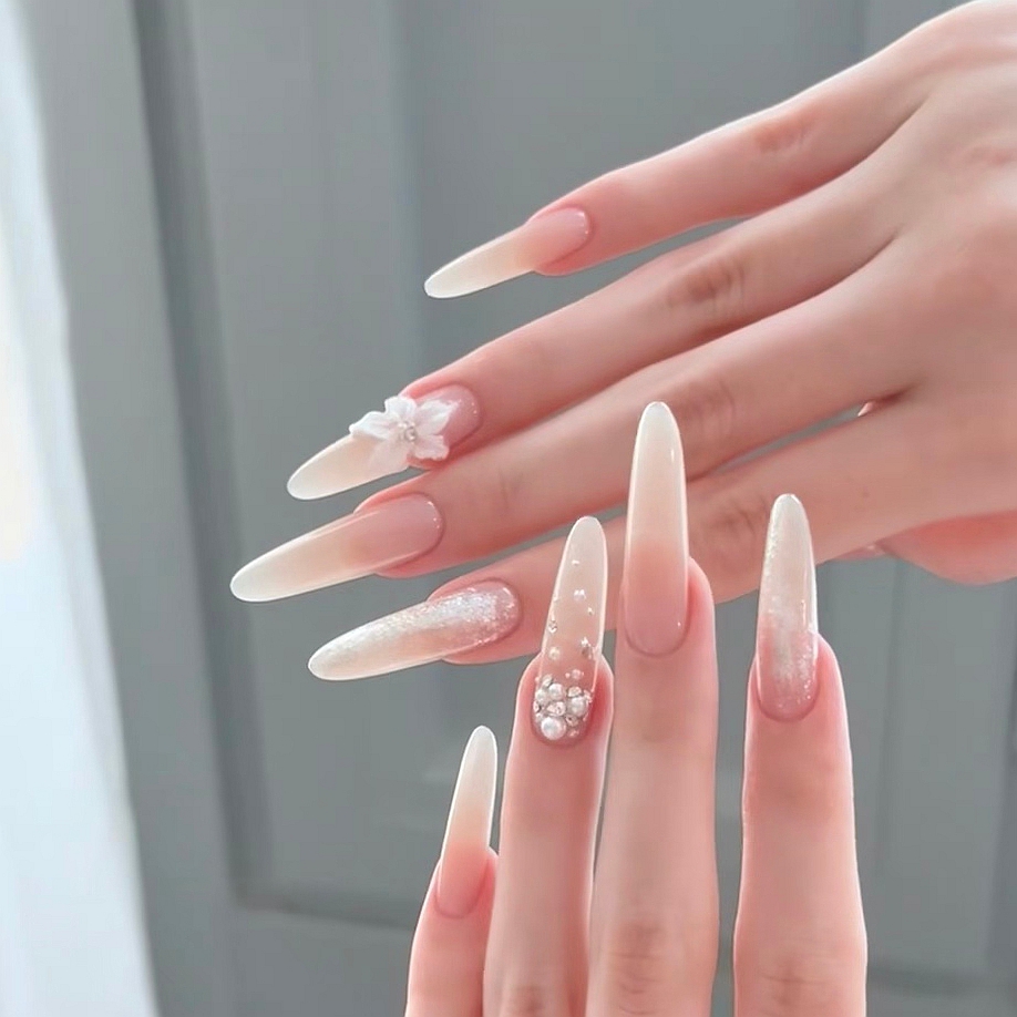 优雅冰花裸色手工穿戴甲纯欲时尚