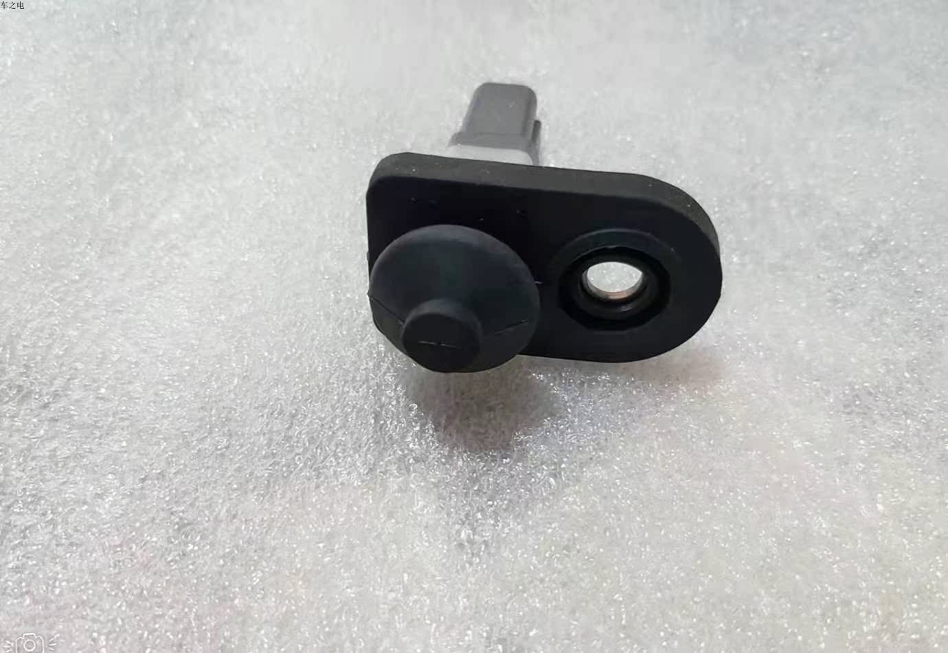 适用别克新老凯越雪佛兰乐风机盖灯开关触点发动机引擎盖报警客服