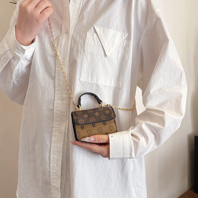 2025新款迷你小包轻奢随身单肩手提口红包旅行链条pu耐脏耳机包