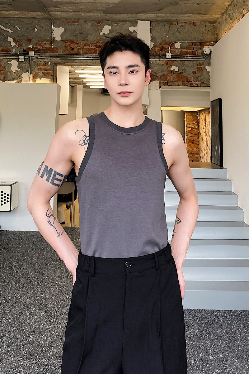 夏季潮流弹力紧身运动休闲男圆领汗背心痞帅金属标设计坎肩161P55,男装背心/马甲,星座901-1（原C217）