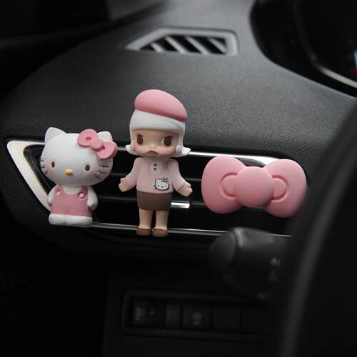 2024新款车载好物香薰挂件HelloKitty可爱情侣出风口摆件扩香石膏