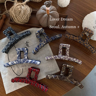 2025热销韩国秋冬新款彩色格子布艺发夹 时尚高级感盘发抓夹鲨鱼