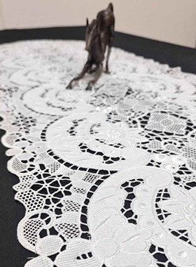 精美格调纯手工Z33白色5801葡萄花稿桌旗水溶镂空艺术