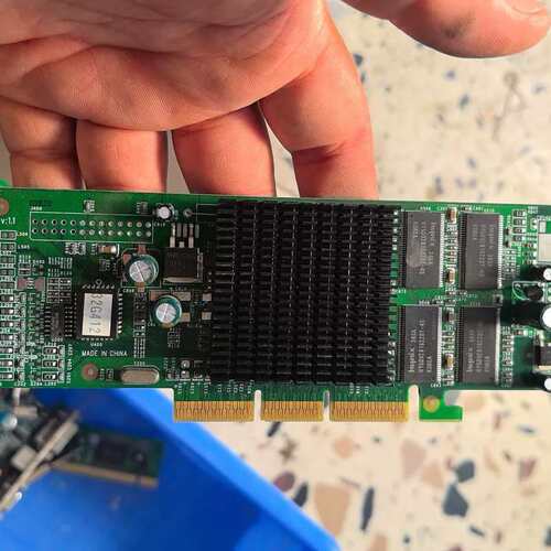 议价-AGP/8X/GF2/MX400/64M显卡/可提供显卡驱动可维修