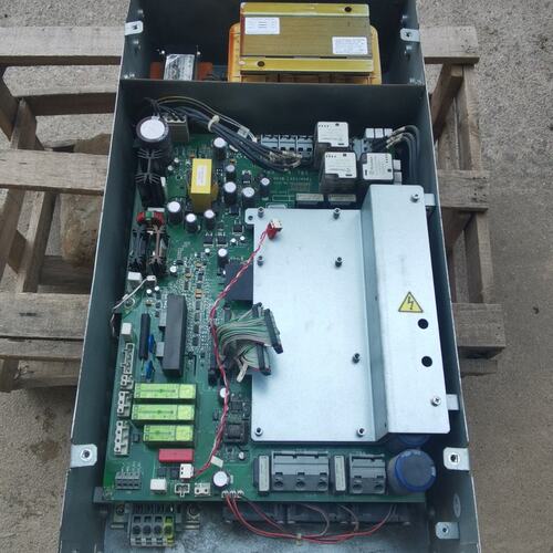 议价-奥斯AAV1变频器机箱，驱动板KDA26800AAZ2拆可维修