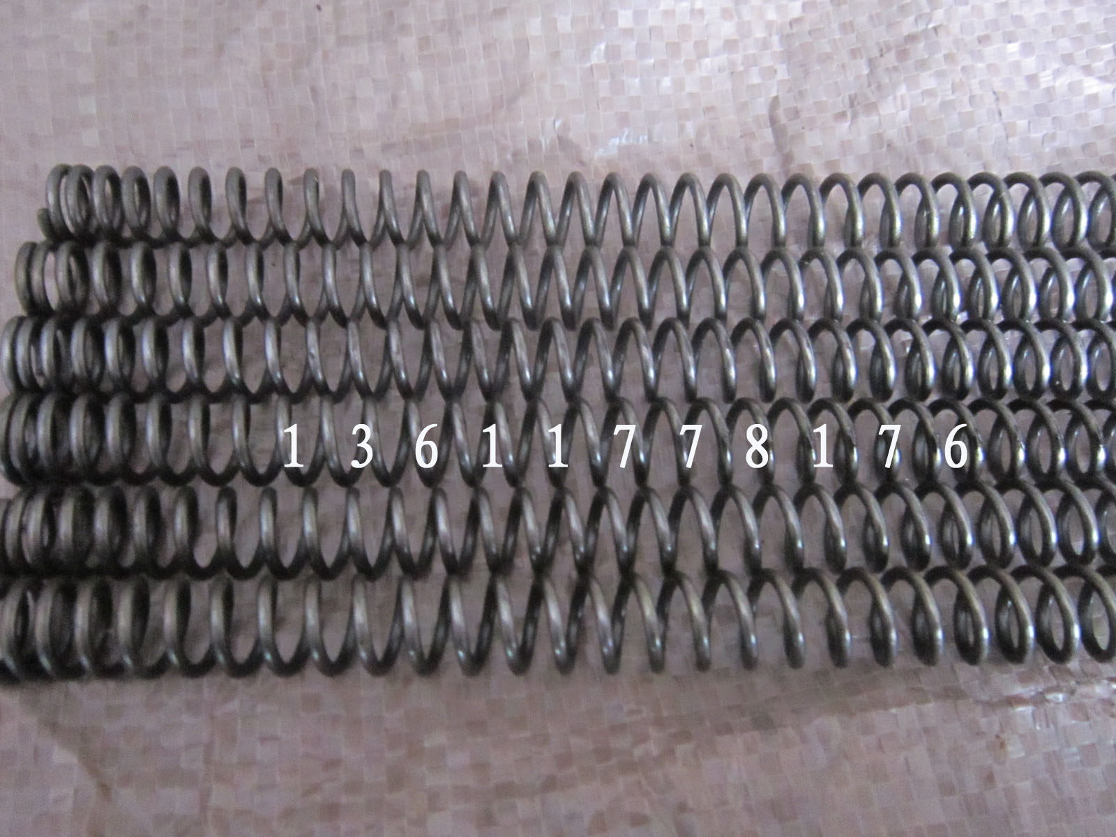 1*14*300mm压簧/压缩弹簧/压力弹簧/钢丝弹簧/钢丝1mm/外径14mm在类目 五金/工具, 机械五金, 弹簧中 - 来自Buy2taobao.com提供专业的淘宝代购服务