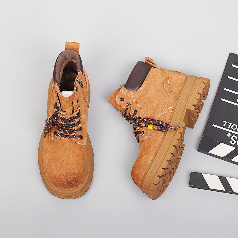 大码女靴41一43脚宽胖单靴2025秋季新款时尚短靴百搭舒适马丁靴女