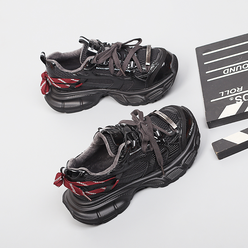 爆款大码女鞋41一43棉鞋2025冬季新款休闲时尚脚宽胖肥加绒老爹鞋