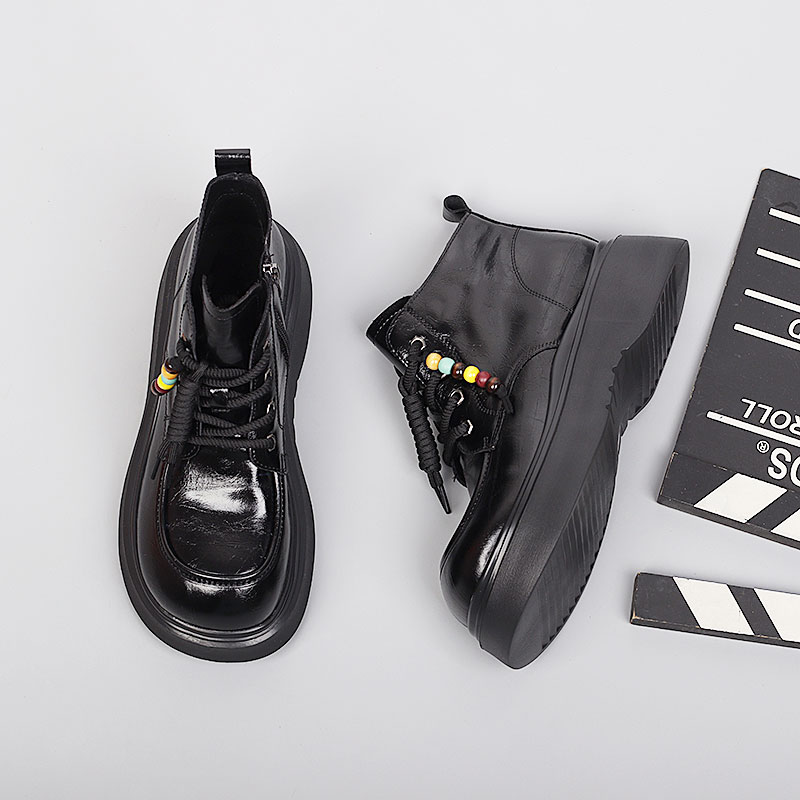 2025秋新款大码女鞋41-43时尚单靴休闲百搭短靴简约特大号马丁靴