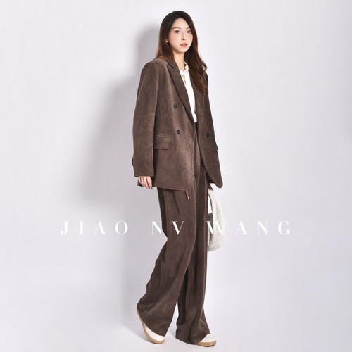 娇女王灯芯绒西装套装