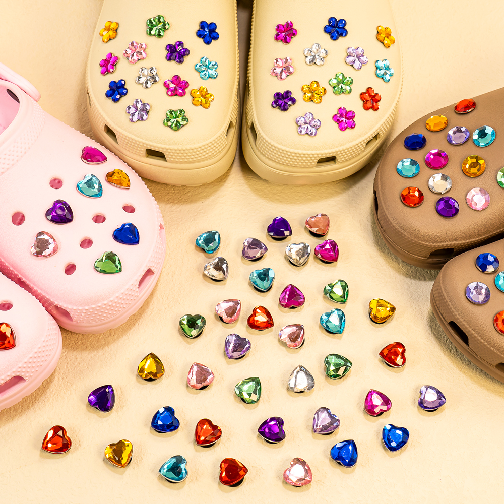 洞洞鞋花鞋扣智必星拖鞋花扣透明水钻装饰品可拆卸配件现货男女款