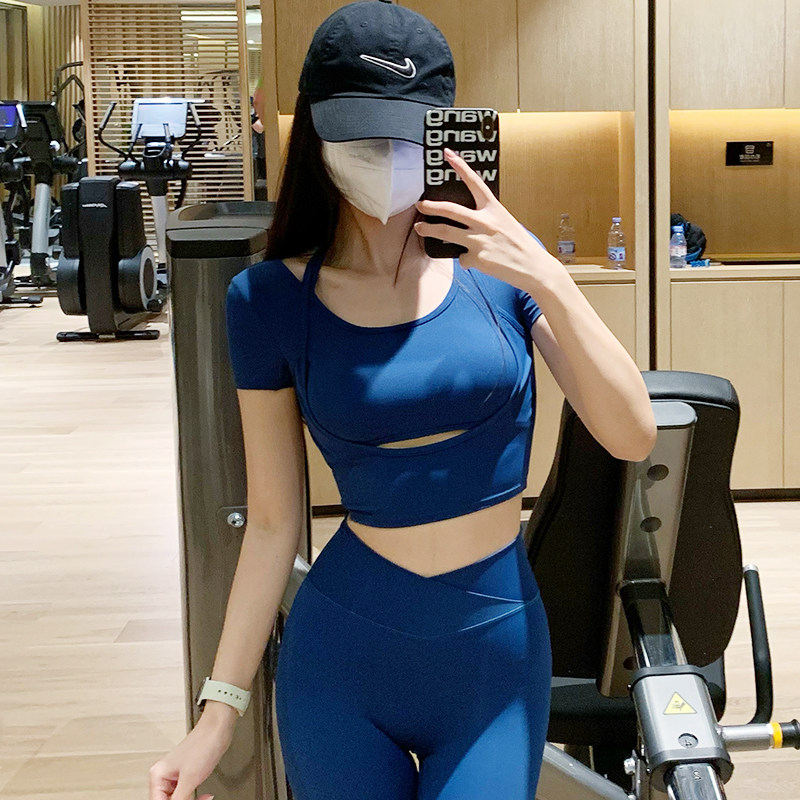 健身服女带胸垫专业训练普拉提上衣防震聚拢跑步短袖紧身运动T恤,运动服/休闲服装,健身衣,淘宝优惠券,粉丝福利购,淘宝优惠卷