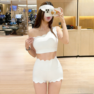 白色绝美花边健身套装女专业训练单肩运动普拉提绝美瑜伽服短裤夏