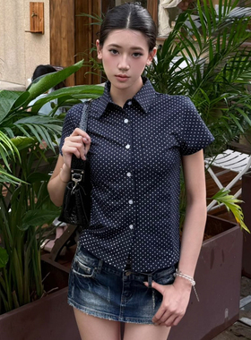 FORUYES官方店 美式复古正肩修身翻领ins收腰显瘦polo领波点衬衫