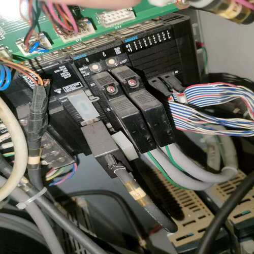 议价CJ1M-CPU12 件一套，价格2300， NC413