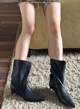 欧洲站北欧风牛皮尖头中筒靴秋冬新款小众设计时尚真皮宽筒围女靴