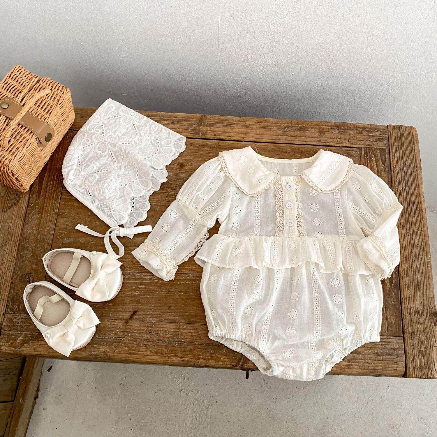 婴儿秋装漂亮纯棉衣服女宝宝满月连体衣镂空提花荷叶边长袖哈衣