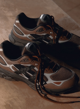 代购Asics Gel-Nyc 2.0 X Hal Studios亚瑟士联名款皮面复古跑鞋