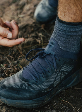 代购ARC'TERYX Sylan 2始祖鸟石墨蓝轻量透气碳板户外越野跑鞋男